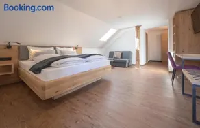 Pension BergMoment Ferienwohnungen oder Zimmer mit Frühstück - Image 2