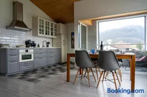 StudioLoftMountains - Image 1