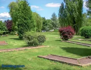 Jardin et Étang services gratuits piscine tennis golf - Image 2