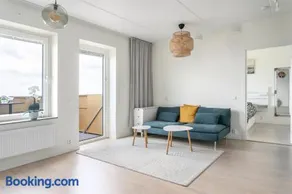 Mini penthouse with Lake View and Great Sunset - Image 3