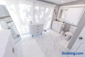 Cozy Cottage w Beach Access Near Annapolis - Image 3