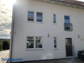 Stadtnahe Komfortferienwohnung für Familien und Geschäftsreisende - Image 3
