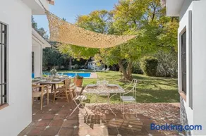 Villa amplia con piscina privada ideal familias y grupos - Image 3