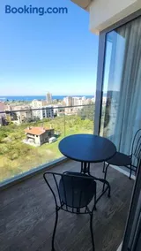 PMTR BAR Luxury Sea View 2BR Apartment Modern Pool Parking - Image 5