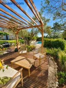 Charming Provençal home on Manosque hills with view - Image 1