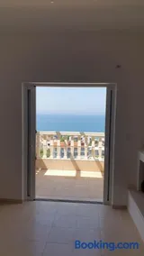 Niriides Sea View Apartment - Image 1