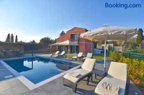 Castelia Luxury Villas - Image 2