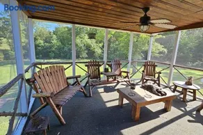 Cozy Cabin Retreat - Sleeps 8 - 1 Hr from STL - Image 1