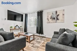 Cozy Anchorage Retreat Near Airport & Downtown - Image 3