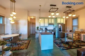 Roe Parker House - Image 5