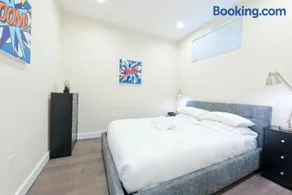 Simple 1br Financial District Keyless Entry - Image 1