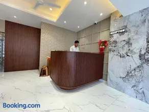 Hotel Vishwaraj Residency - Image 3