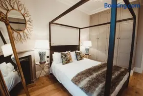 ch1 boutique stays - Image 5