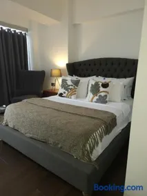 Aeon Towers Luxury Suites - Image 2