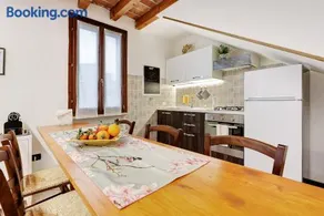Apartamento con 2 dormitorios para 6 personas - Image 2