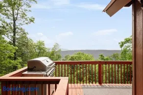 Stunning Mountain Views w Deck & Grill on 5 Acres! - Image 5