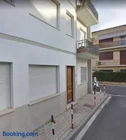 A Due Passi Dal Mare - Image 1