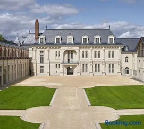 Un appartement en centre ville , à 2 pas du château de Villers Cotterets - Image 1