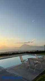 Boomerang Villa - Image 1