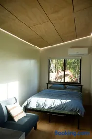 The Lorikeet Tiny Home with Stunning Views - Image 1