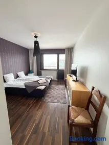 Lysekil Apartment Hotel - Image 5