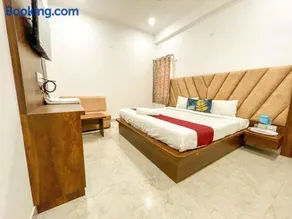 The Chintpurni Hotel - Image 2