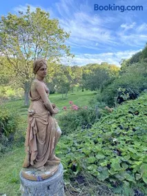 Le Manoir - Image 2