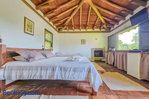 Chalé de montanha com lareira, sauna e piscina. - Image 4
