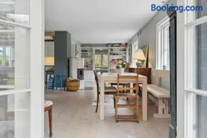 Charming House With 5000M Garden And Forest - Image 2