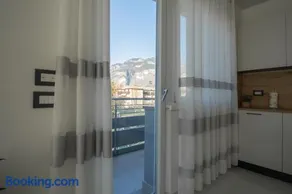 Alessia Living - Image 4