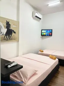 Hotel 7 - Image 5