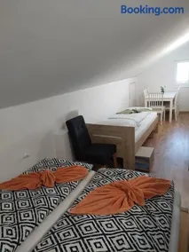 Kilátó Apartman ,upper floor of the house - Image 5