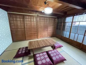 桑名のお宿三崎通 駐車場あり 桑名駅徒歩圏内一軒家 長島スパーランド なばなの里アクセス良好 - Image 2