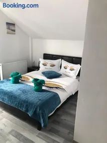 Casa din gradina - Image 3