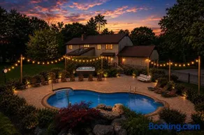6BR withHeated Pool, Fire Pit & Gazebo, Sleeps 22 - Image 1