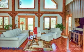 Chasing Sunsets: A Cozy 2-Bedroom Cabin in Smoky Mts with Stunning Mountain Views. - Image 3
