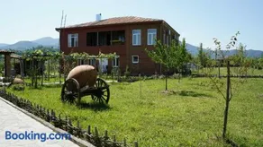 Villa Obcha - Whispering Vines Guesthouse - Image 1