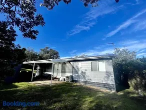 Ollie's Beach House - Image 5