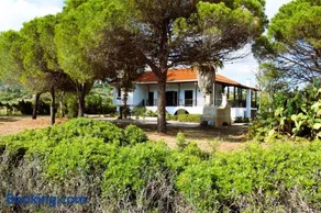 The Sisters Beach House - Image 4