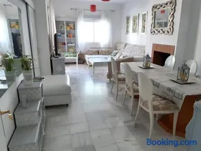 El Capricho de Espartinas - Image 3