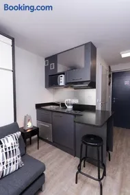 At home in lyon - Image 5