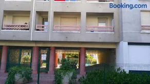 Bel et spacieux appartement de 84 m² avec parking très proche du Métro Garibaldi - Image 1