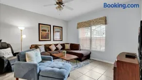 8975 Majesty Palm - Image 3