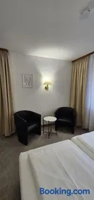 Hotel Garni Vierjahreszeiten - Image 4