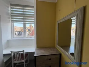 Newly refurbished 3BR - Bournemouth High Street - Beach 8 min walk - Image 3