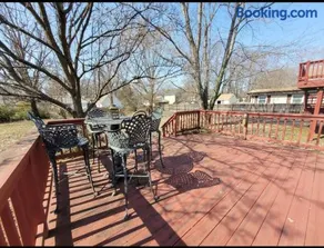 Bay Front Manor House - Image 5