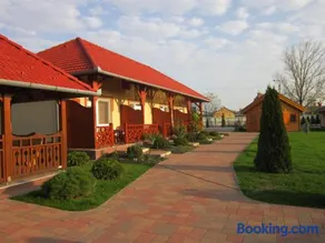 Cserkeszőlőszállások-Hőforrásszállások - Image 1