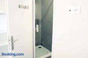 T2 - 28m2 avec cour et stationnement, wifi et linge fournis - Image 2