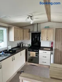 27 Forest view Cresswell towers - Image 2