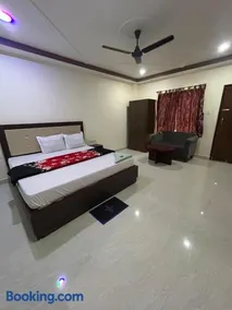 Prantik Hotel And Resorts - Image 4